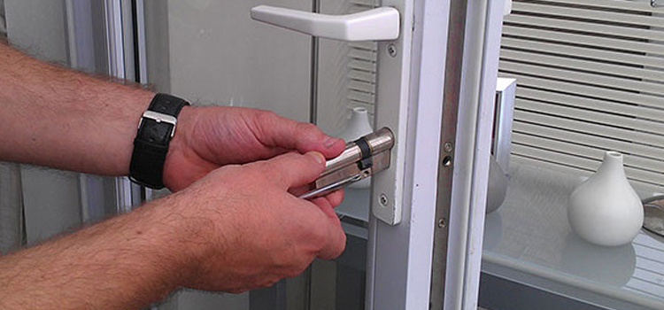 Commercial Door Lock Repair in Clovis